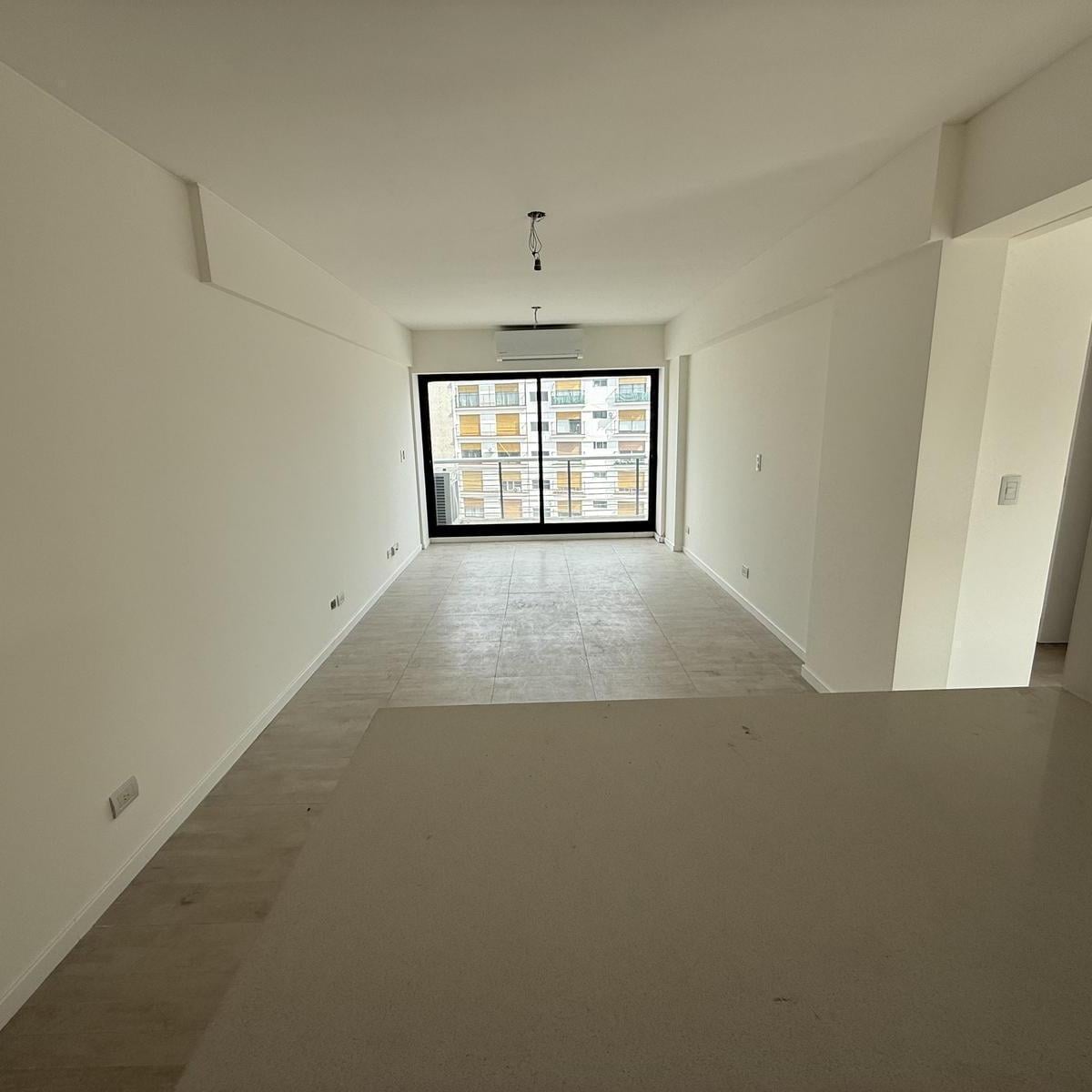 Foto de VENTA 2 AMBIENTES PISO ALTO - BALCON TODO SOL - EVOQUE - Triunvirato y, imagen 2