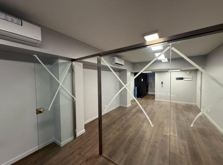 ALQUILER OFICINA 82MTS (SUIPACHA 1000) - PISOS/AIRES/COCHERA - RETIRO 3
