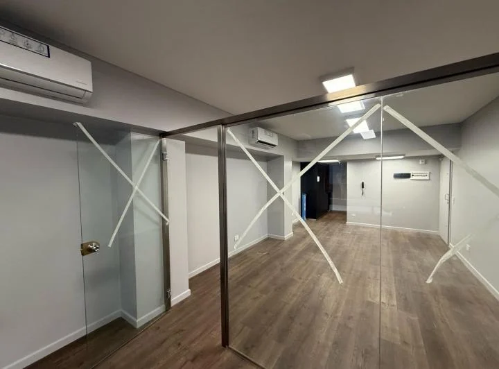 ALQUILER OFICINA 63MTS (SUIPACHA 1000) - PISOS/AIRES/COCHERA - RETIRO 5
