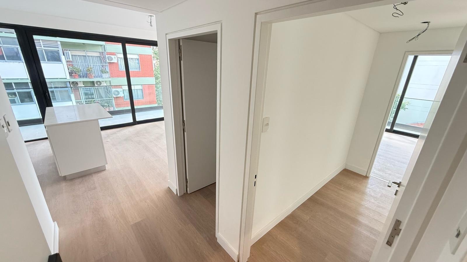 Foto de VENTA Esplendido ESQUINERO de 4 AMB C/LAVADERO A ESTRENAR - OLAZABAL Y, imagen 2