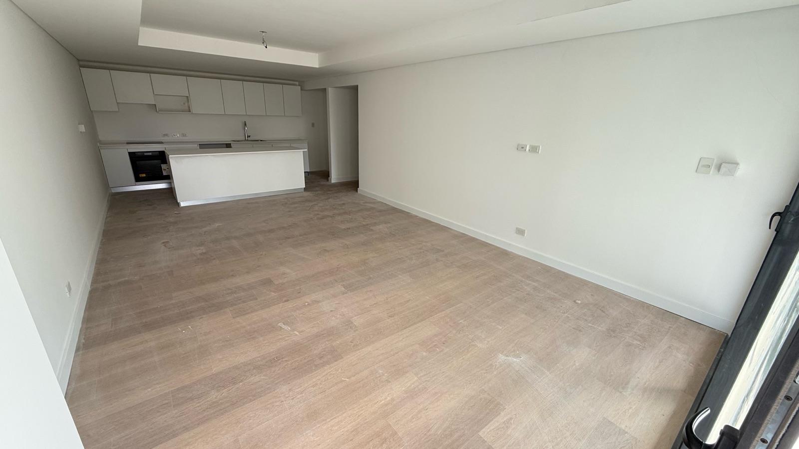 Foto de VENTA 4 AMBIENTES c/ Cochera - TODO SOL Y LUZ - A ESTRENAR - OLAZABAL Y, imagen 4