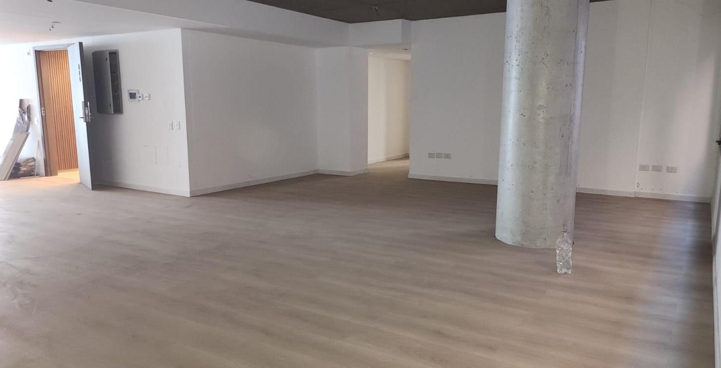 Foto de Av. Cordoba esquina Uruguay 204m2 !! con 3 baños lista para mudarse, imagen 3