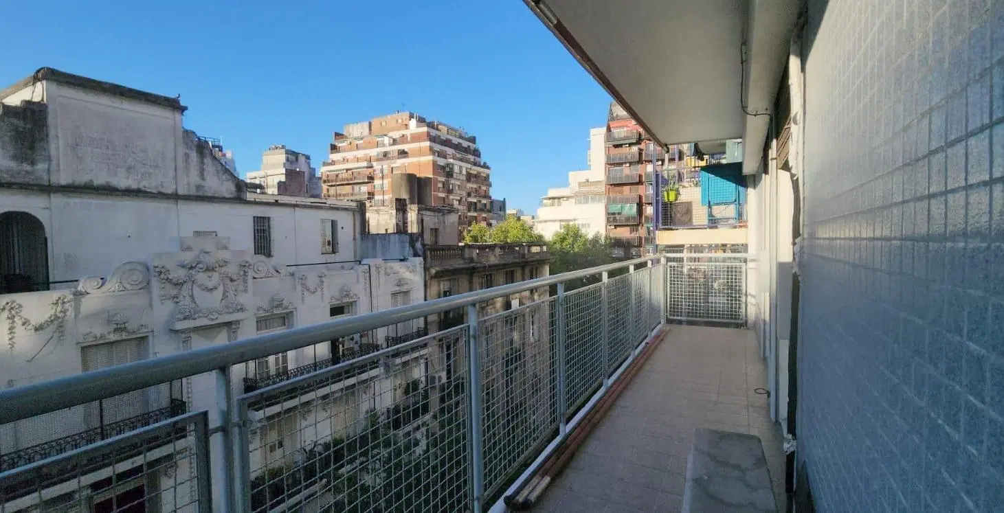 4 ambientes con cochera fija en sanchez de bustamante y santa fe 3