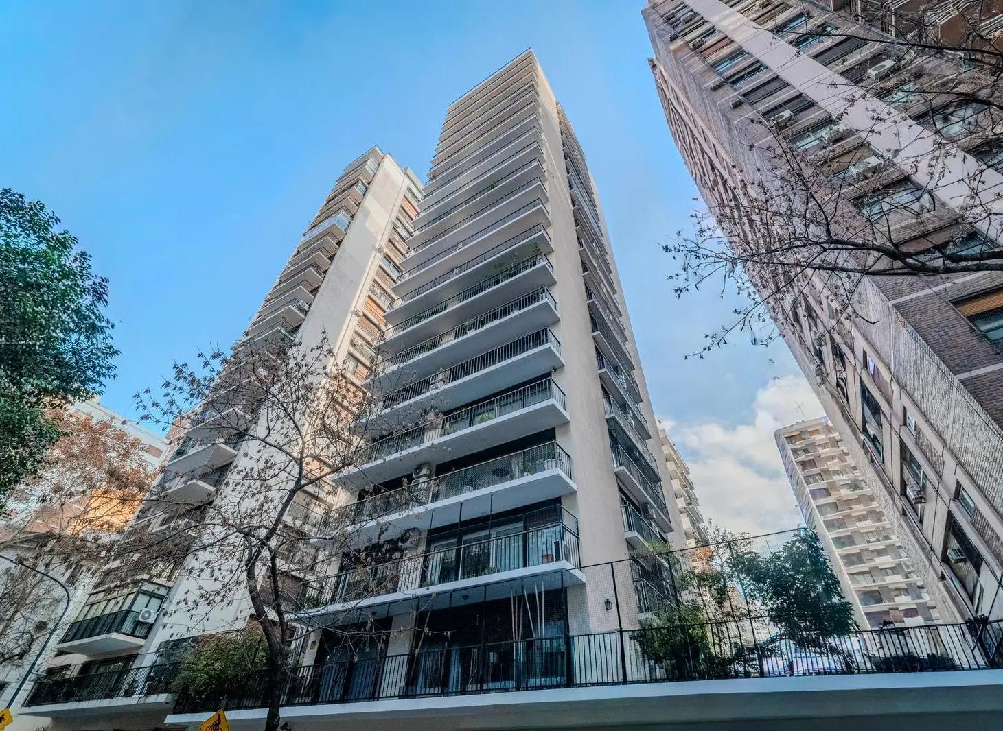 Departamento 4 amb piso alto - 2 dormitorios- en Belgrano 5