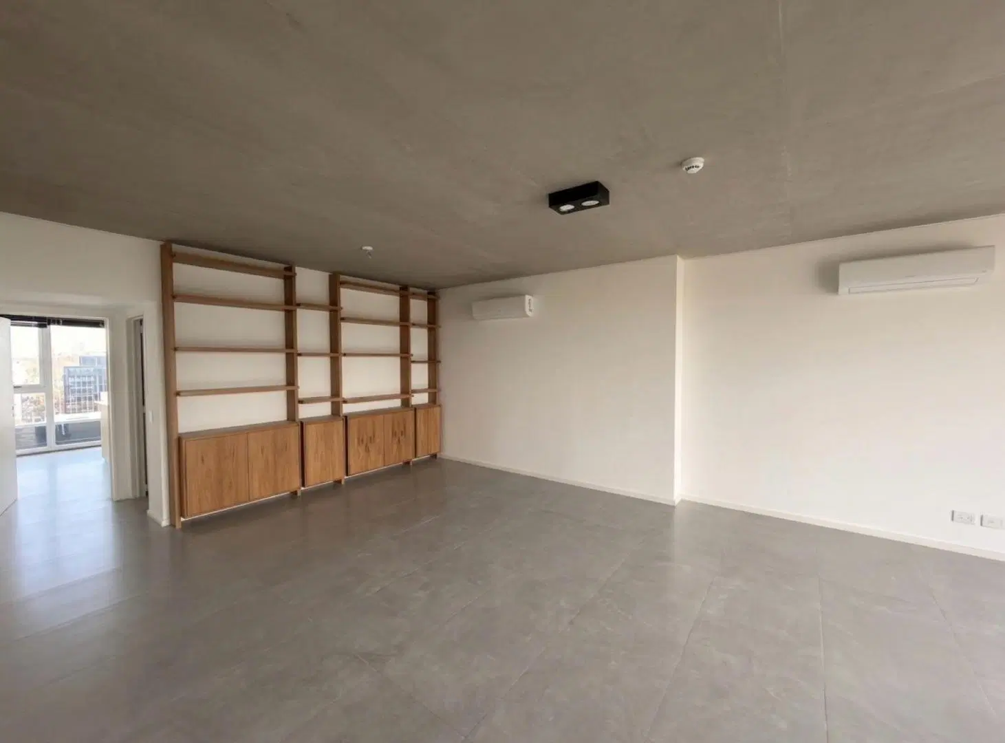 Departamento 4 amb con 2 cocheras en Olivos-Vias/Rio - DOMUS 2