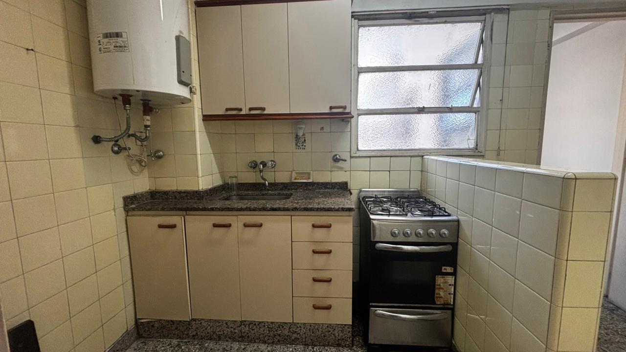 Foto de Santa fe y Azcuénaga 3 ambientes con dependencia, imagen 1