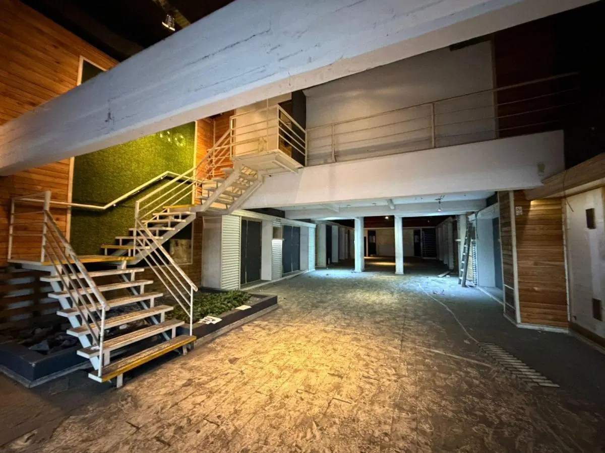 Importante Local en Belgrano - Av Cabildo 2200 - 3