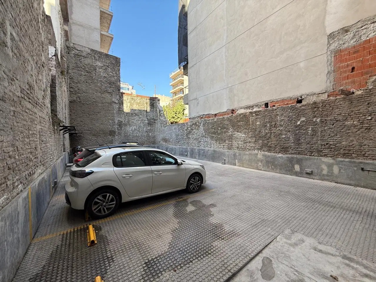 Alquiler Oficina en Palermo de 200m2 con 2 Cocheras - IMPECABLE! 2