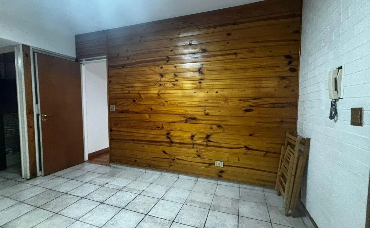 4 ambientes , en Beruti y Pueyrredón con dependencia y cochera !! 8