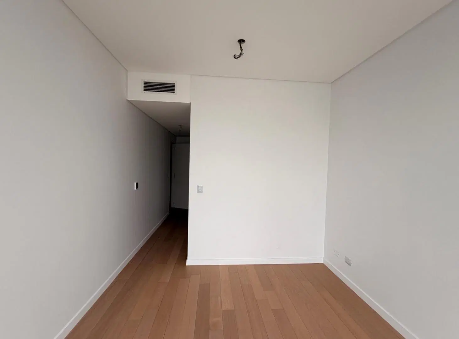 Departamento 4 amb a estrenar - Infinity Tower - Vista al rio Piso Alto 8