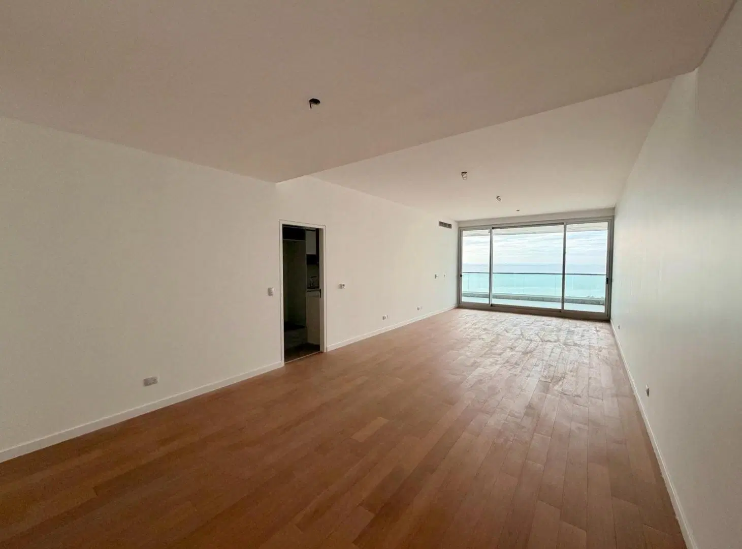 Departamento 4 amb a estrenar - Infinity Tower - Vista al rio Piso Alto 3