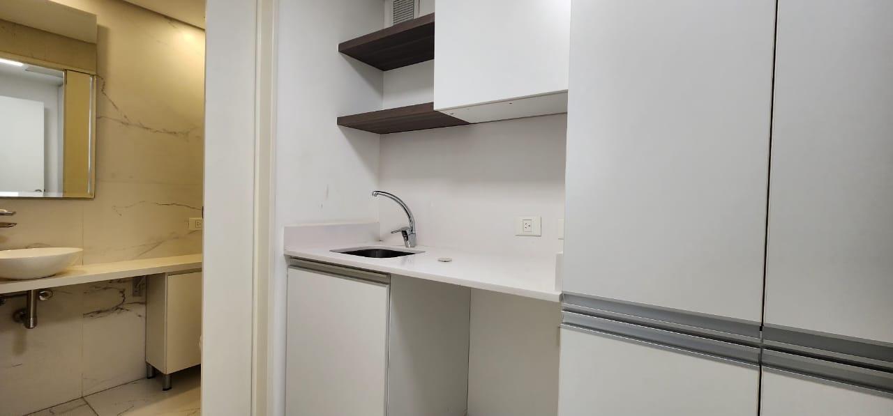 Foto de Oficina en Av. Córdoba esquina Uruguay 60m2 impecable !!, imagen 4