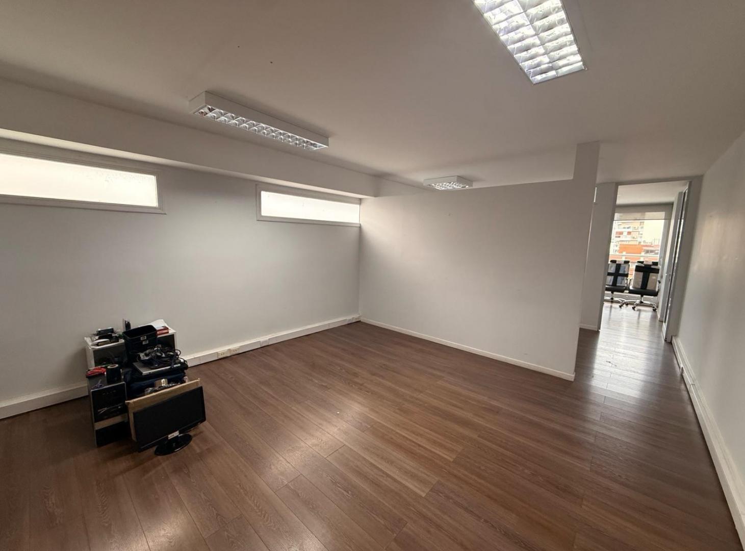 Foto de ALQUILER Oficina 70M2 - Libertador y Juramento - Edificio LIBERTADOR, imagen 3