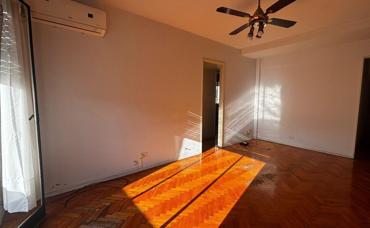 Foto de Santa fe y Azcuénaga 4 ambientes con dependencia, piso alto!, imagen 1