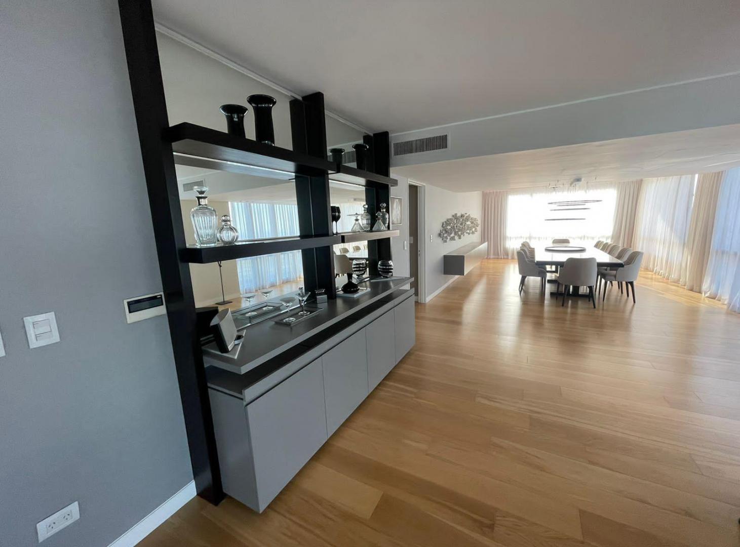 Foto de ALQUILER EXCLUSIVO Piso de 400Mts - Complejo Al Rio TORRE 5 - Vicente, imagen 2