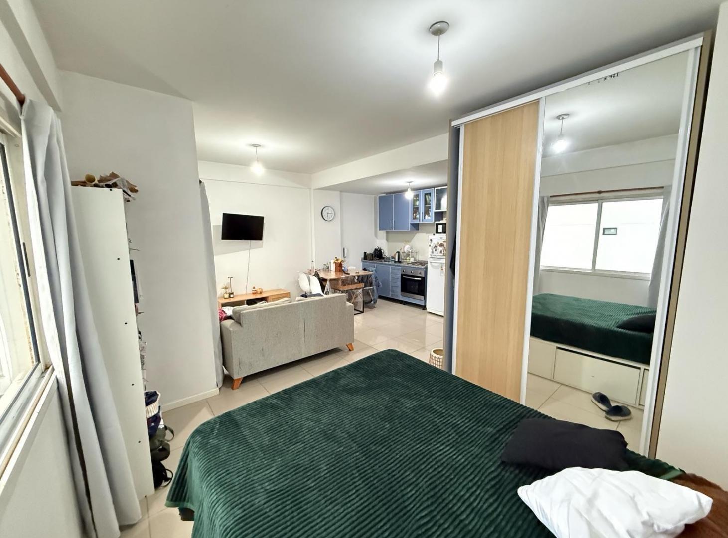 Foto de VENTA MONOAMBIENTE en L - Av. ENTRE RIOS Y ESTADOS UNIDOS - CONSTITUCION, imagen 3