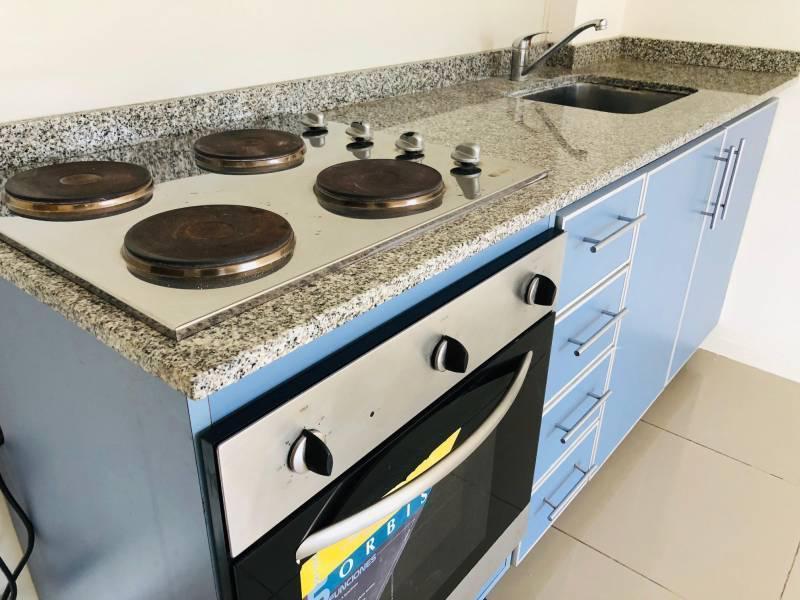 Foto de VENTA MONOAMBIENTE en L - Av. ENTRE RIOS Y ESTADOS UNIDOS - CONSTITUCION, imagen 2