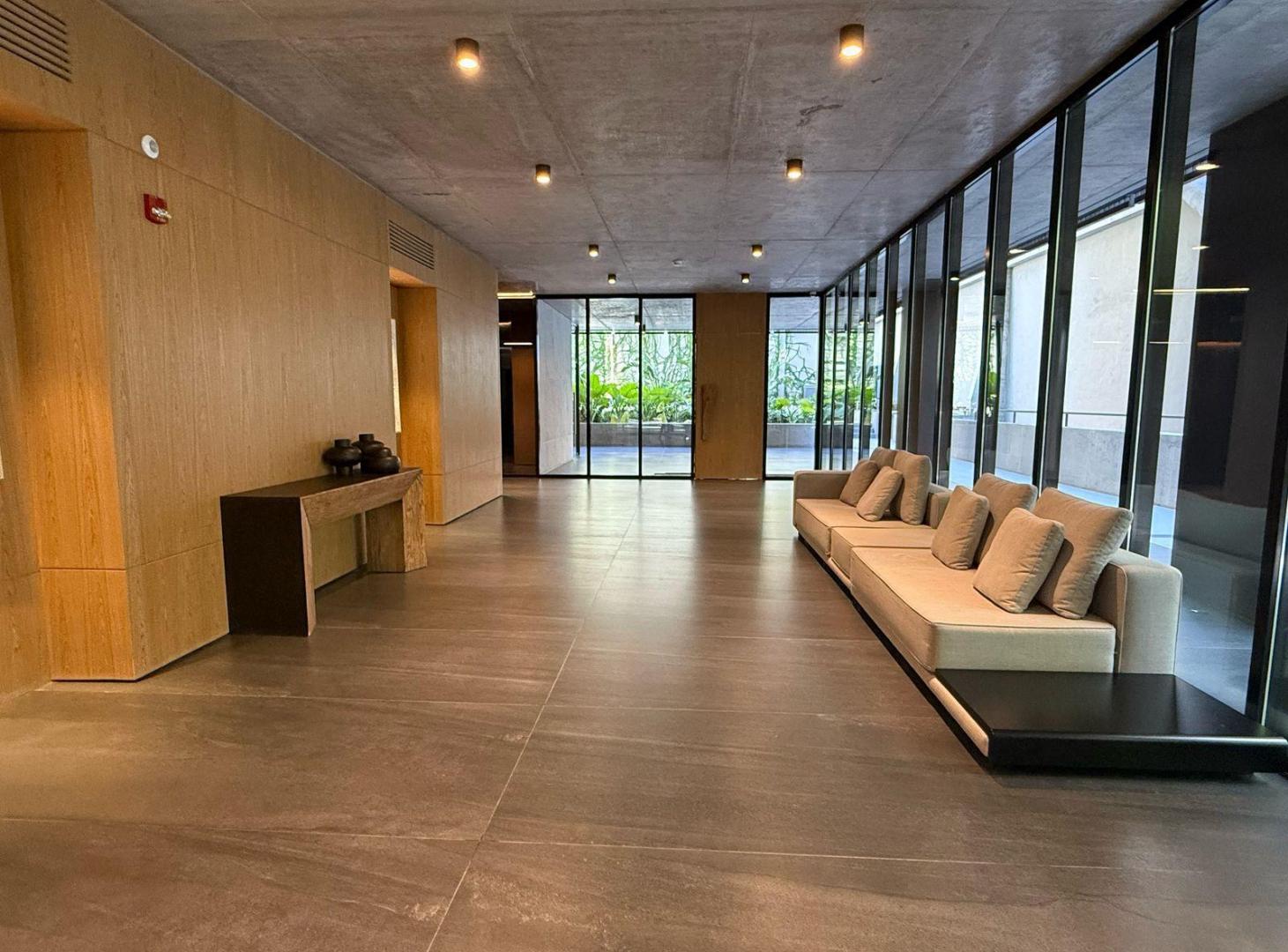 Foto de Quartier Lacroze - Piso Alto FRENTE - 168 m² - 4 Amb c Dep - 2 Cocheras, imagen 1