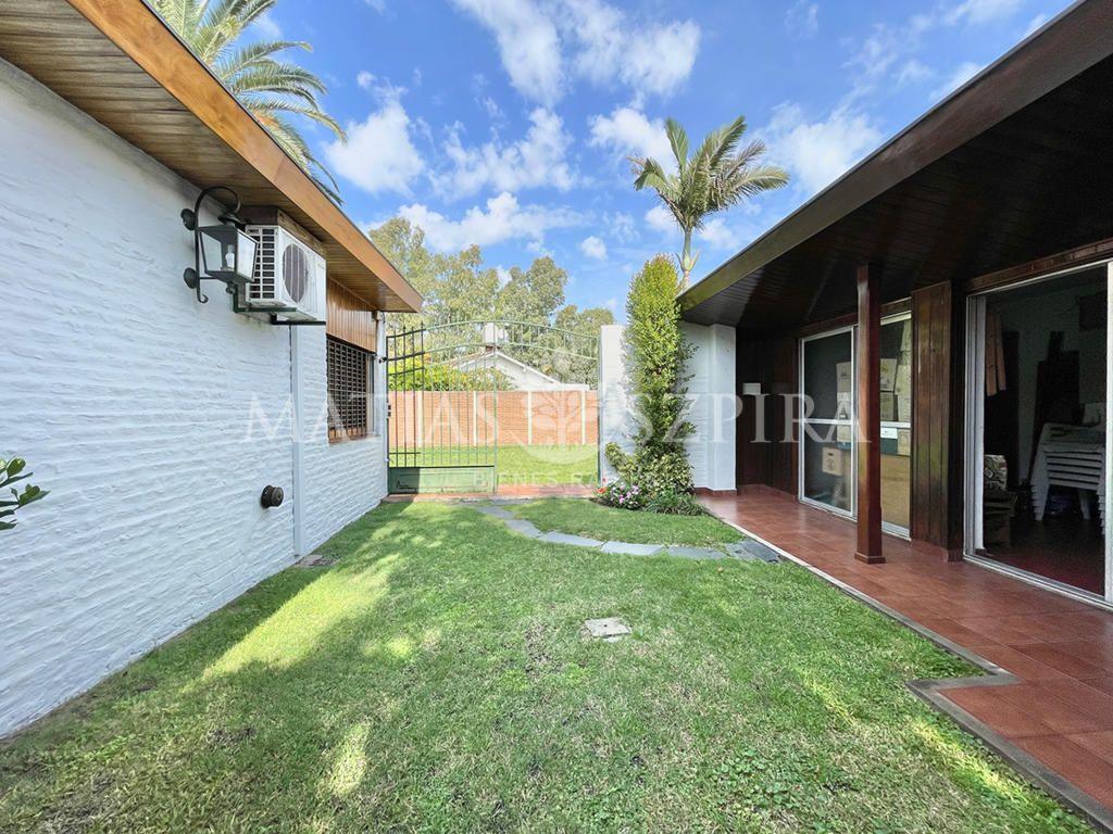Casa 6 Ambientes. | Alvarez Jonte 148 4