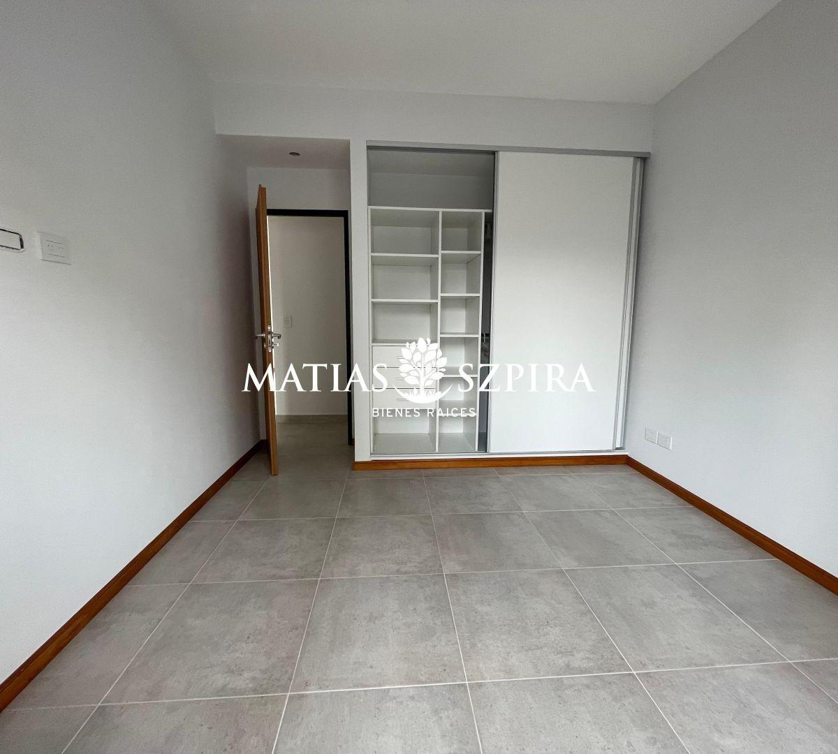 Foto de Dos amplio ambientes con jardín y parrilla en complejo, imagen 3