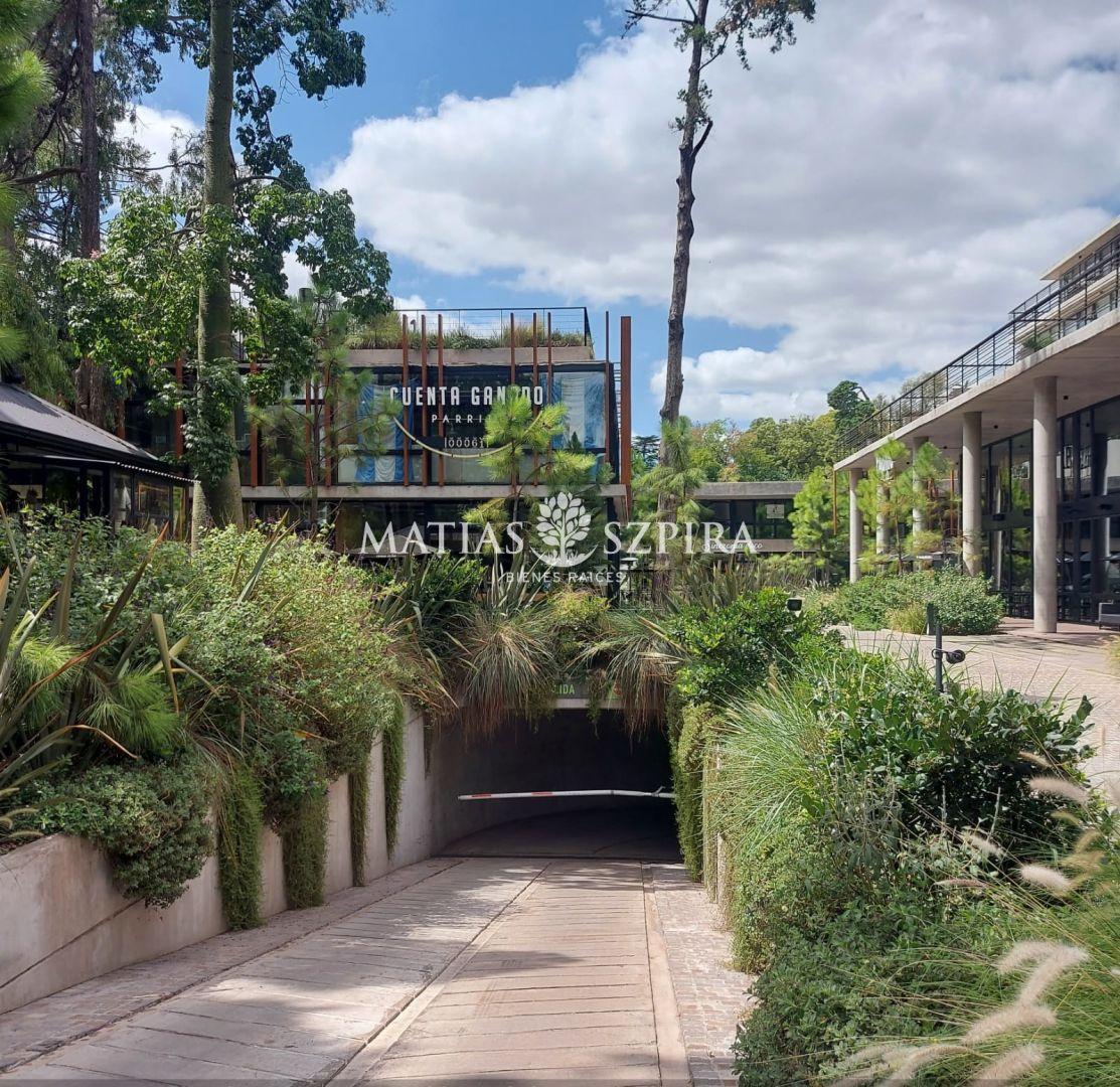 Local comercial 2 plantas en Complejo Thays Parque Leloir