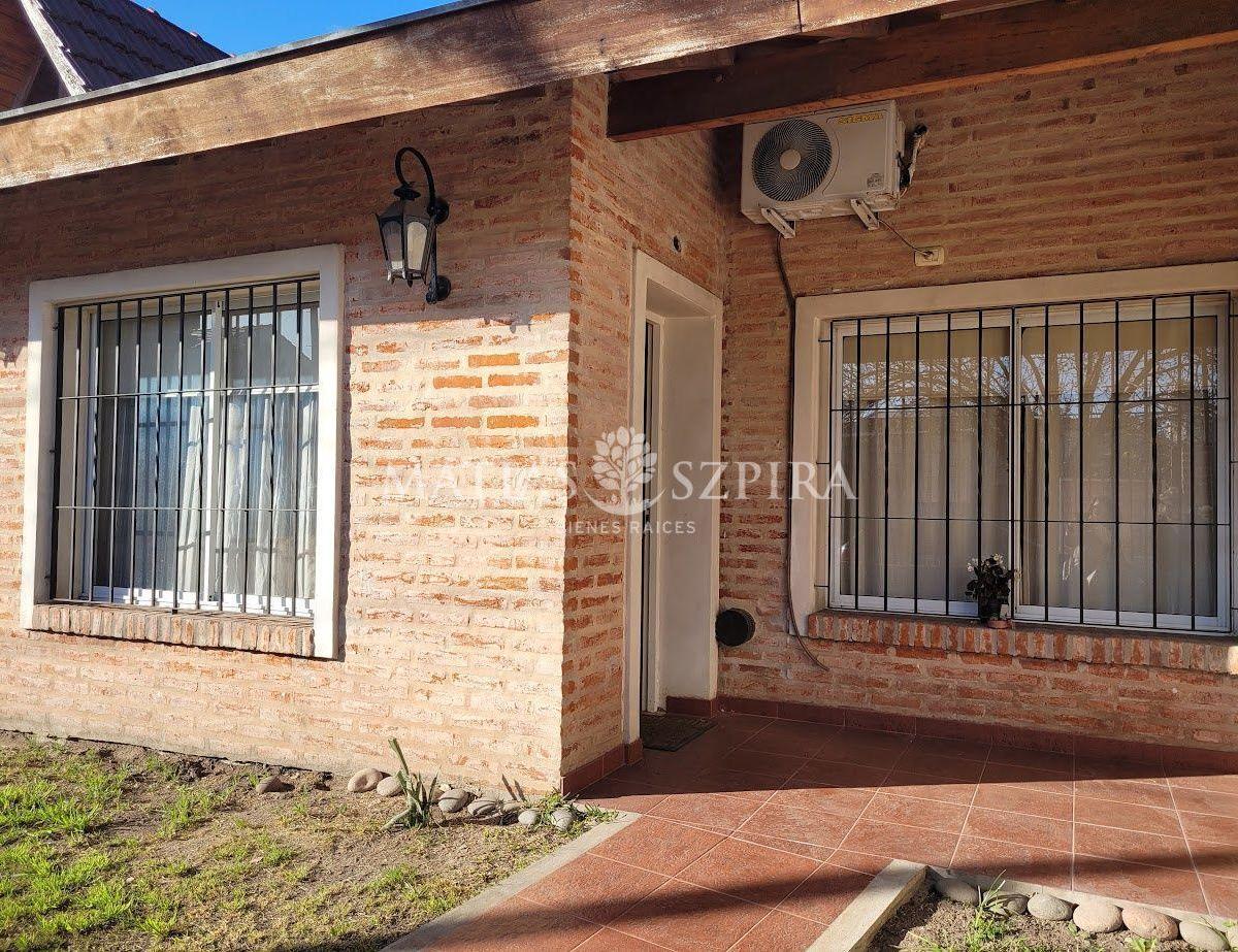 Oportunidad Casa 3 Amplios Ambientes a La Venta 2