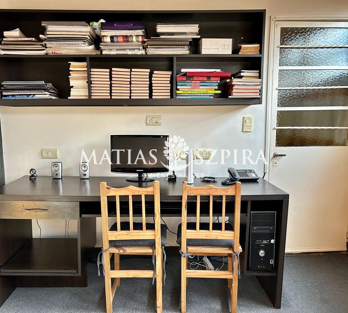 Venta de Departamento PH 4 Ambientes en Monte Castro, Capita 3