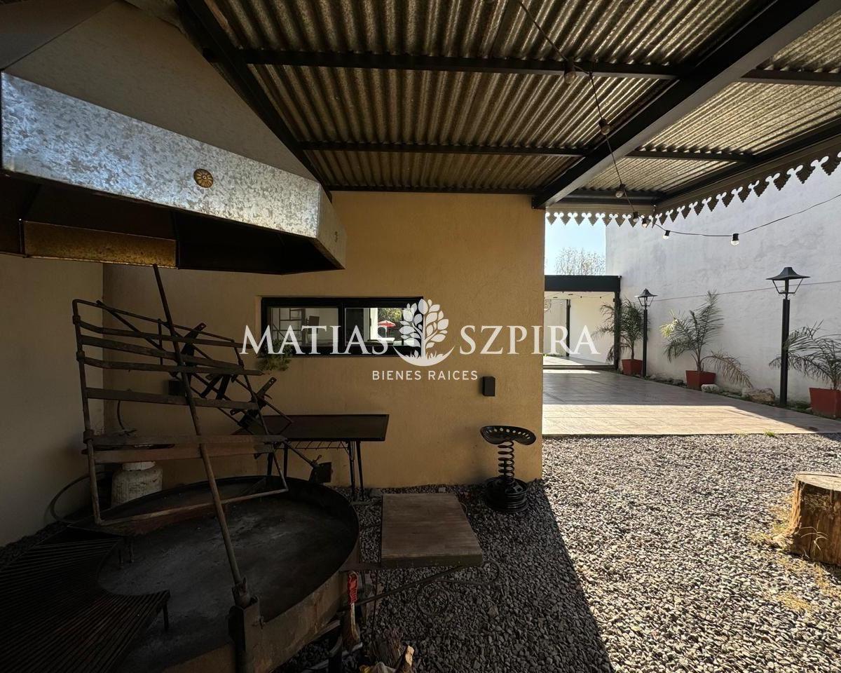 Casa 3 ambientes. | WILDE, EDUARDO