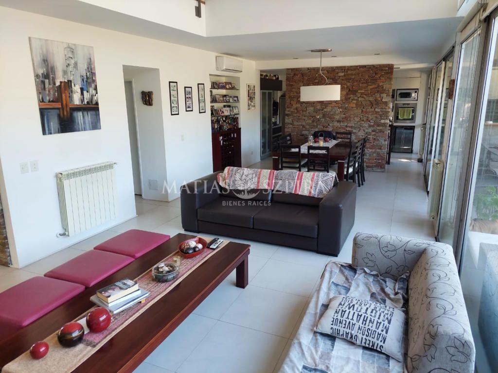 Casa 5 ambientes. | Horacio Quiroga 4901