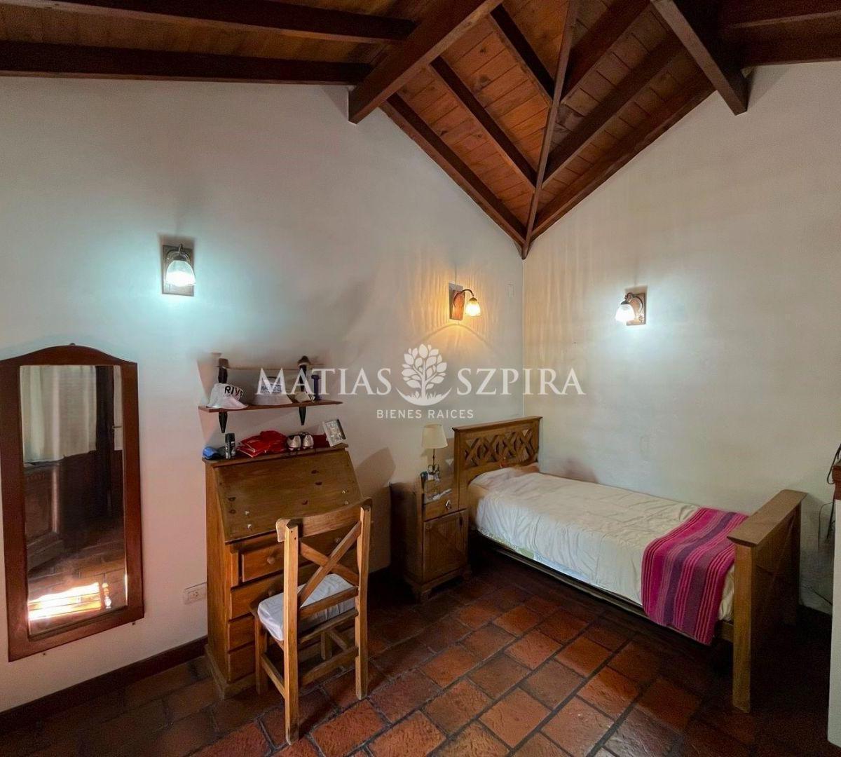 Chalet 5 Ambientes Ituzaigo Norte.1200 Lote 3
