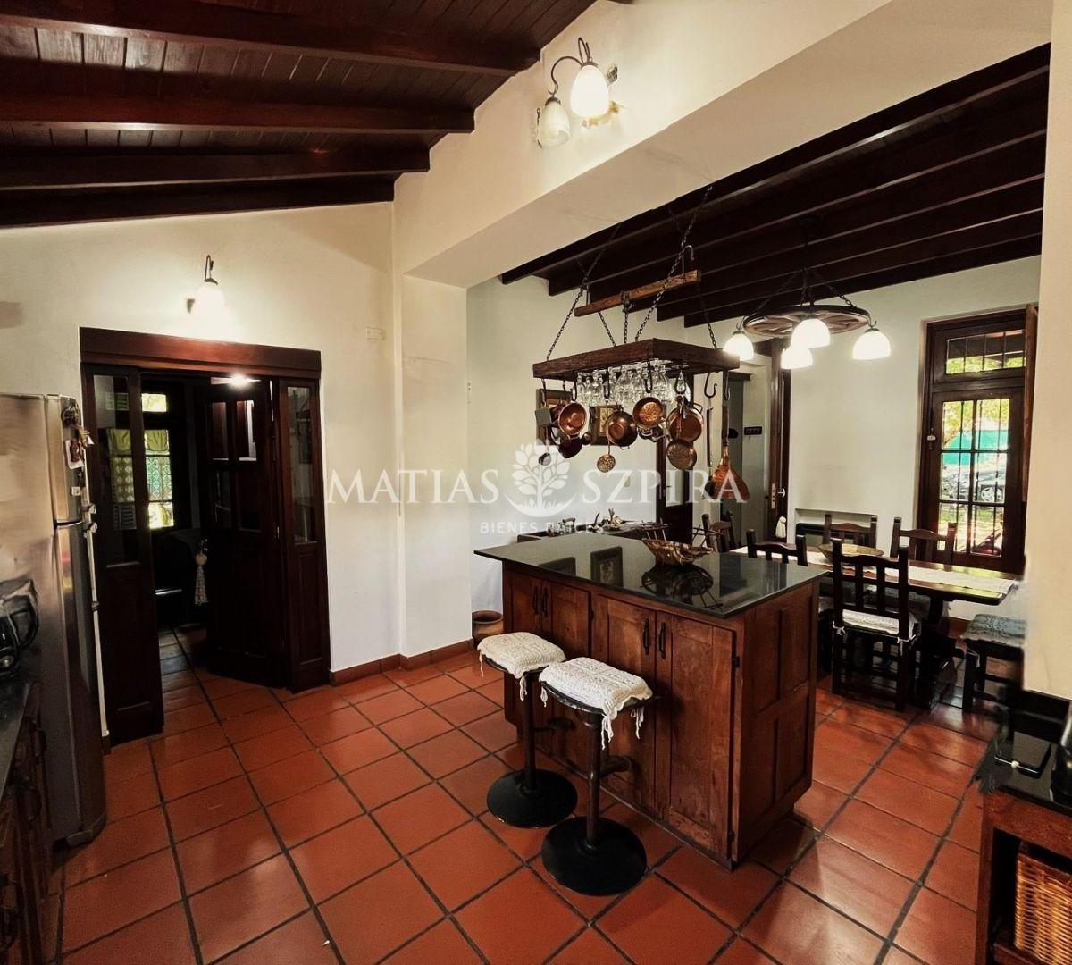 Chalet 5 Ambientes Ituzaigo Norte.1200 Lote 4