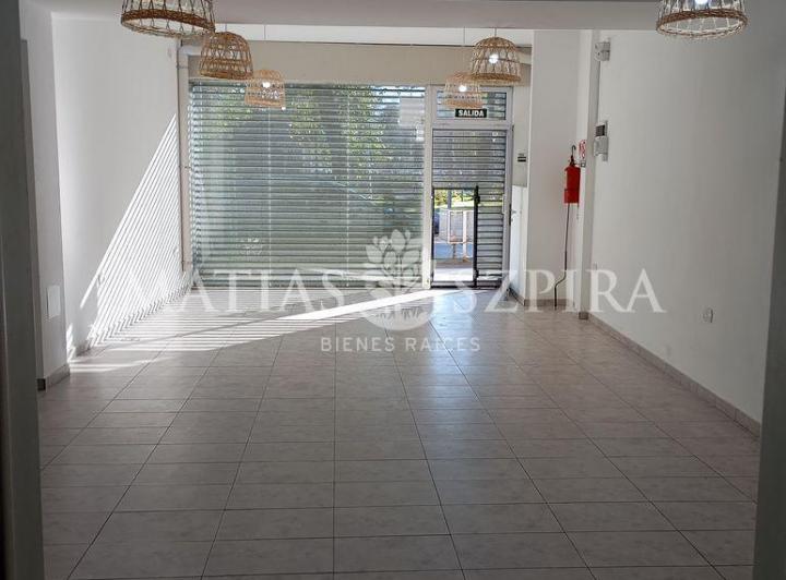 Foto de VENTA LOCAL CASEROS, imagen 1