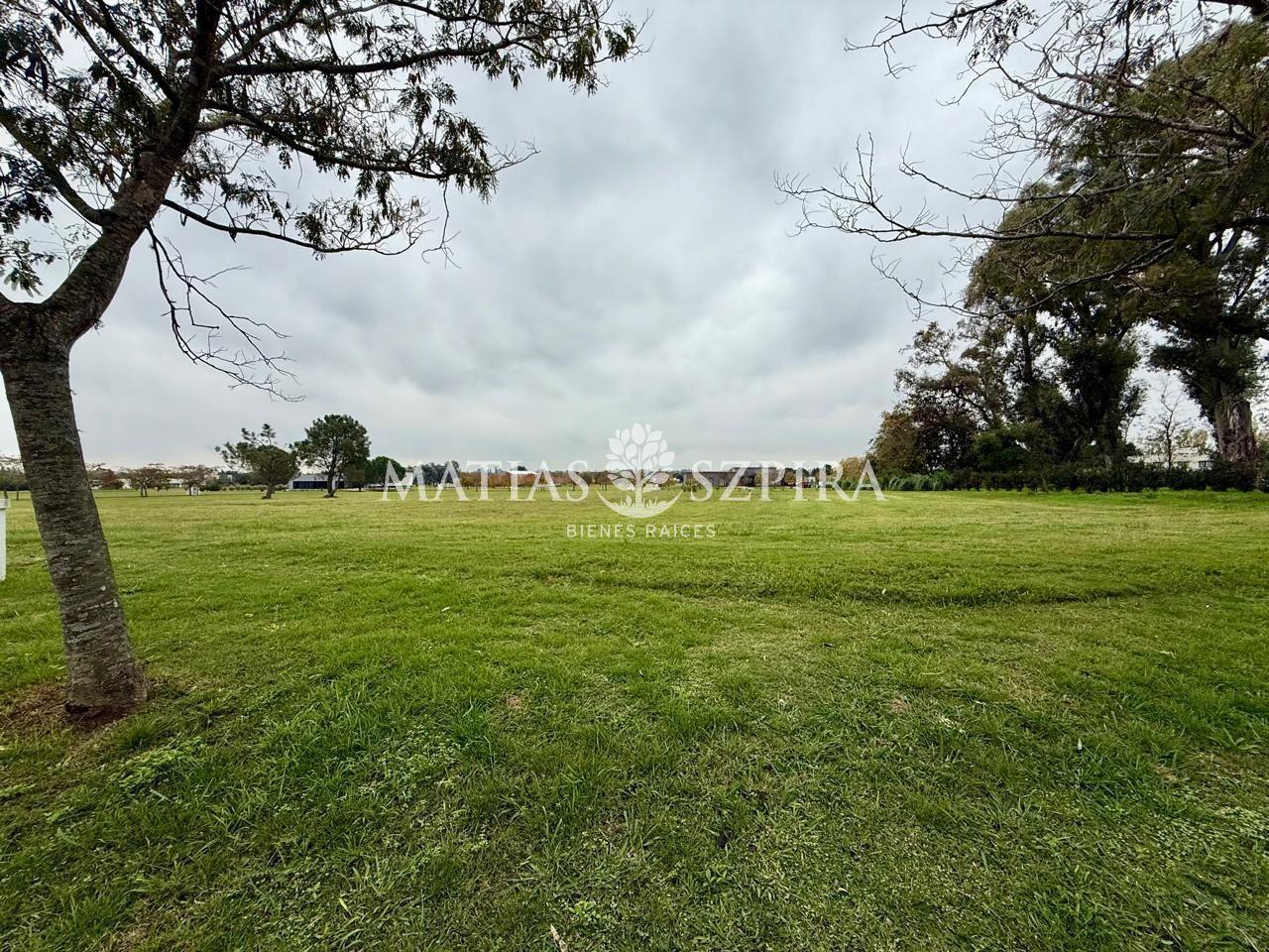 Lote . | Av. Fernández Beschtedt 3900