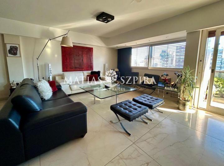 Venta de Departamento 4 amb. c/cochera en Flores, Capital Federal. 1
