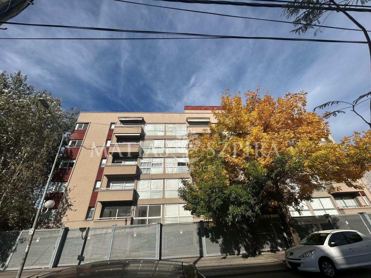 Departamento de 3 ambientes con terraza y cochera