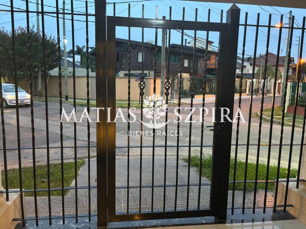 venta casa 4 ambientes en ciudad evita