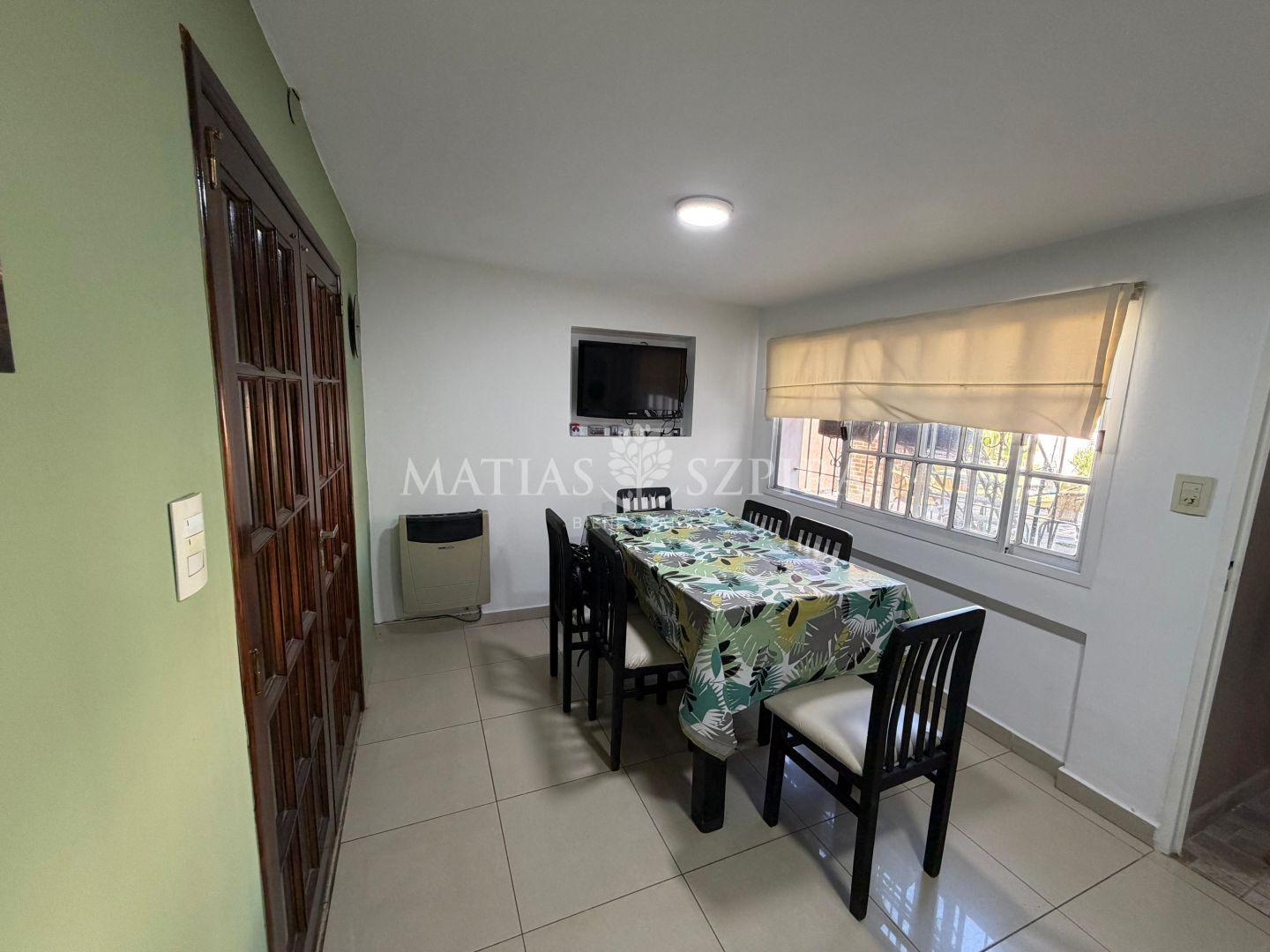 Foto de HERMOSO CHALET CON PARQUE Y PILETA, imagen 5