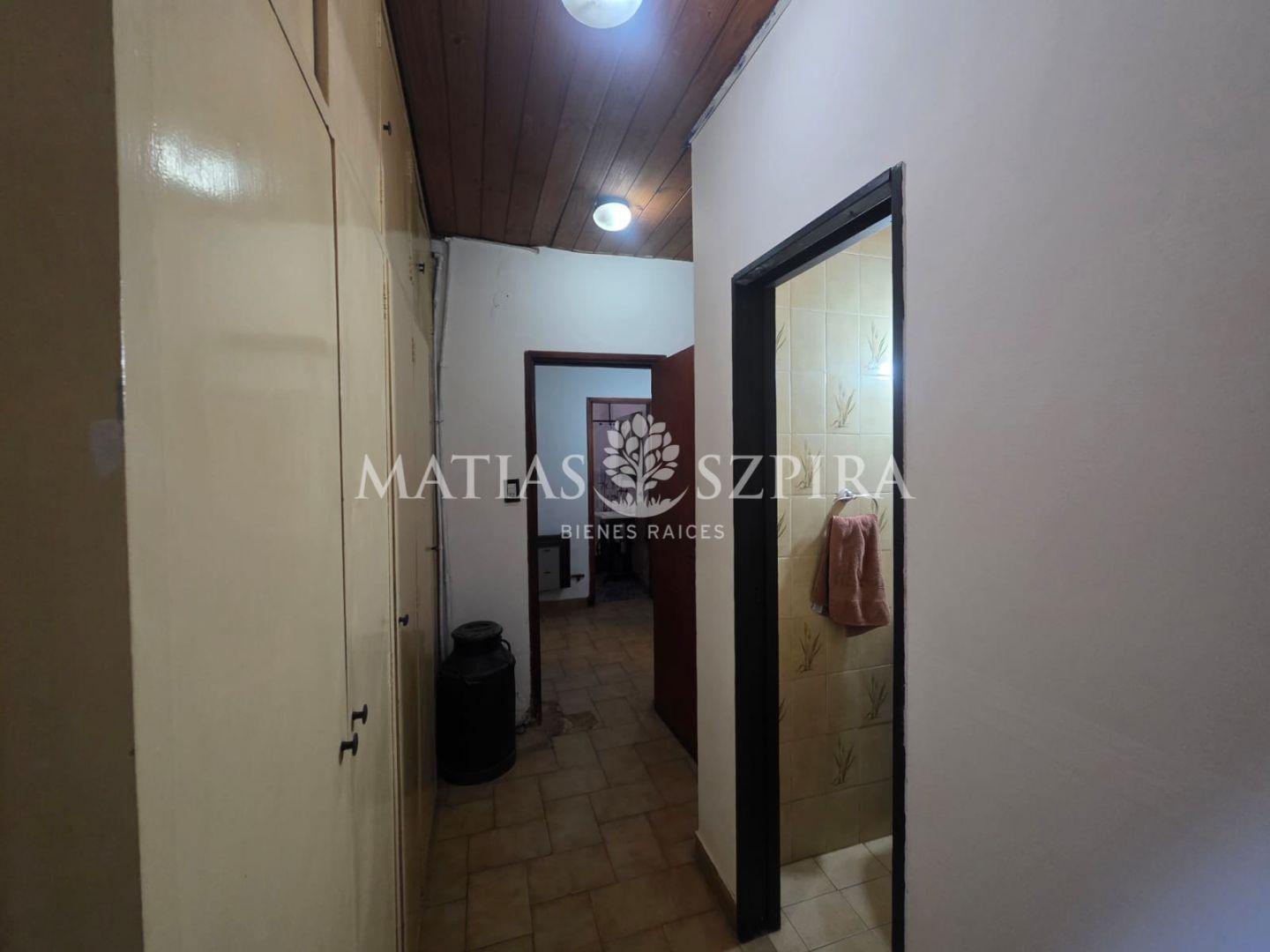 CHALET BARRIO AERONAUTICO APTO CREDITO 4 HAMBIENTES CON PARQUE
