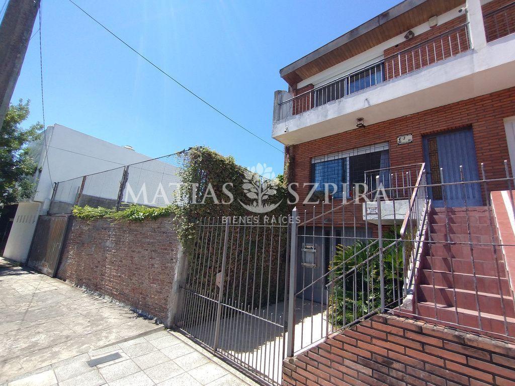 Casa en venta 4 ambientes, El Palomar.