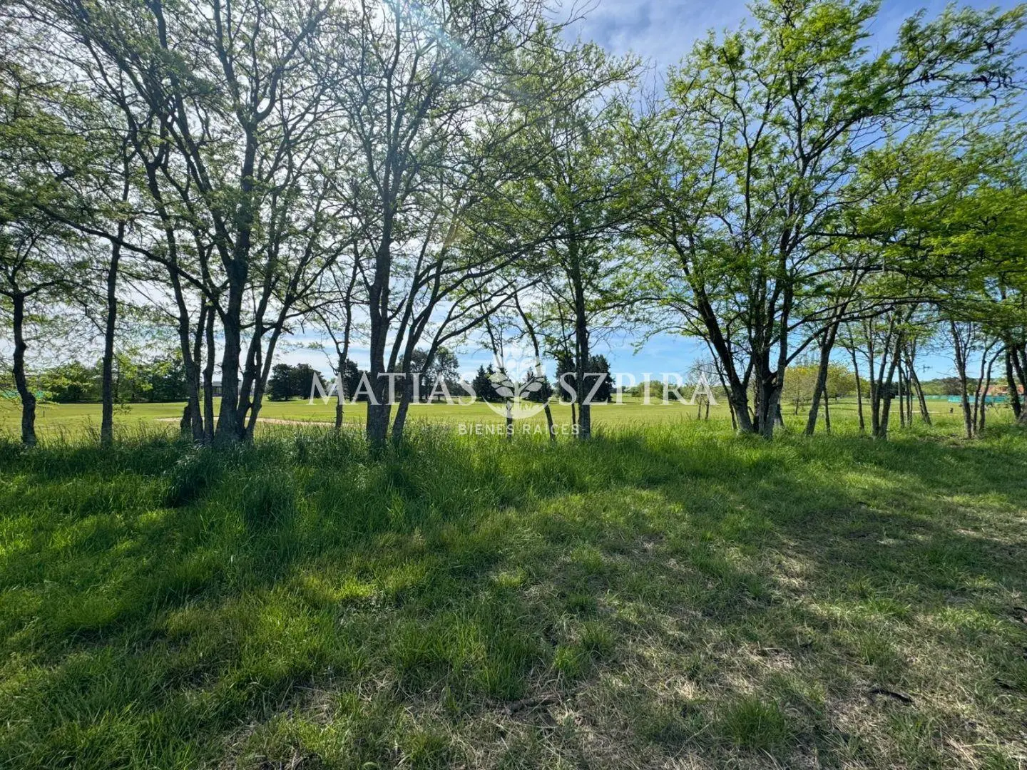 Lote al Golf en Venta en Everlinks 3