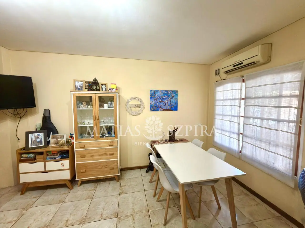 CASA TRIPLEX EN VENTA 4 AMBIENTES VILLA LUZURIAGA 5