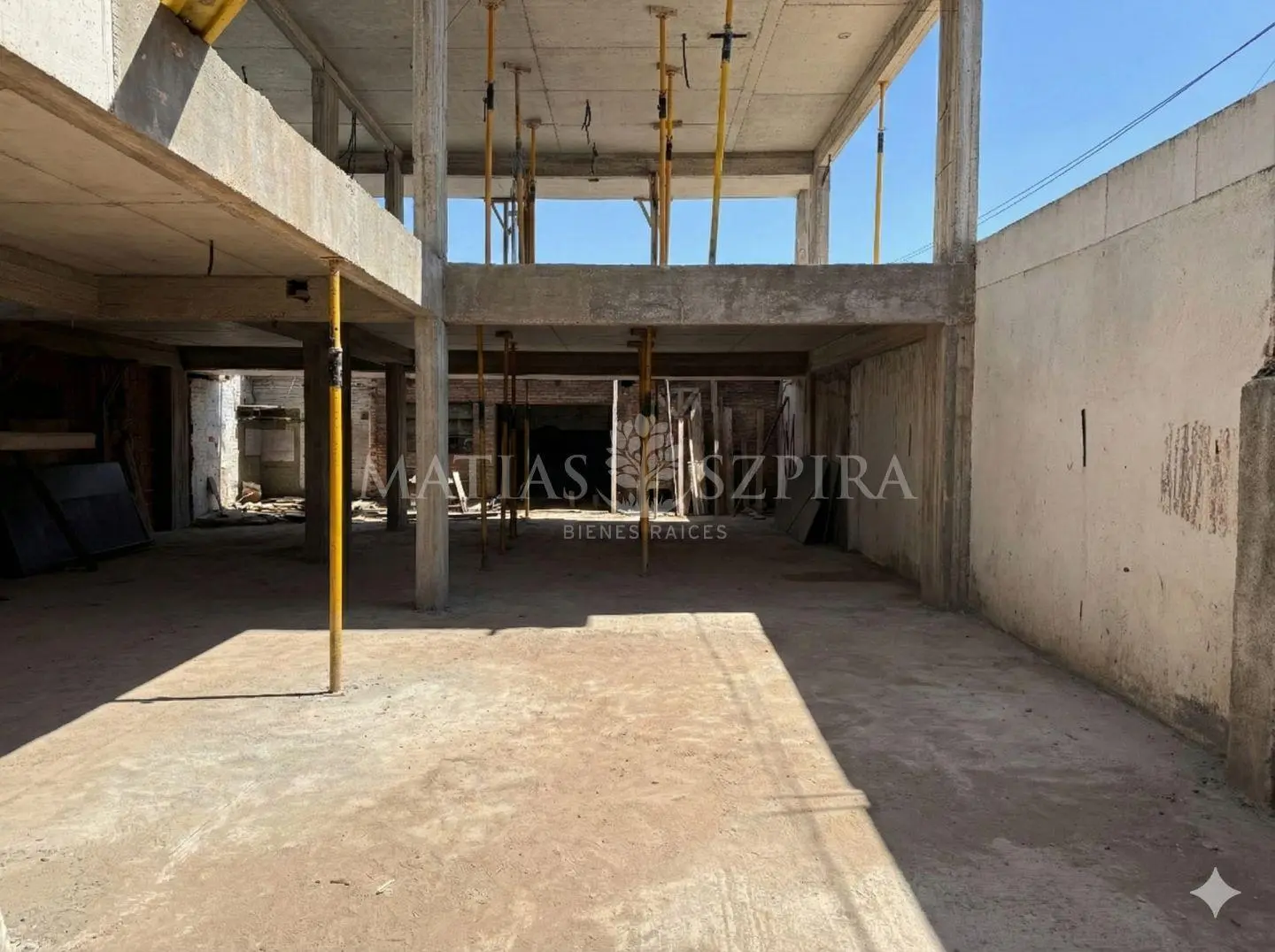 Departamento 4 ambientes C/ 2 Cocheras 5
