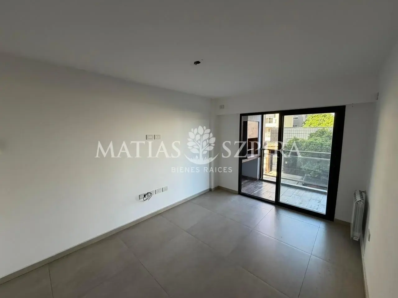 Venta Departamento 3 ambientes en Morón 1