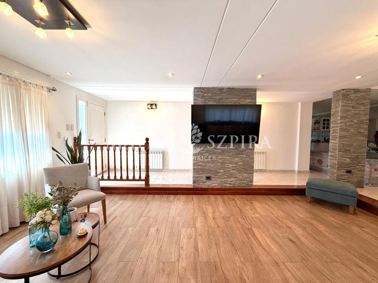 Casa 6 ambientes en venta Barrio Privado Astorga 2
