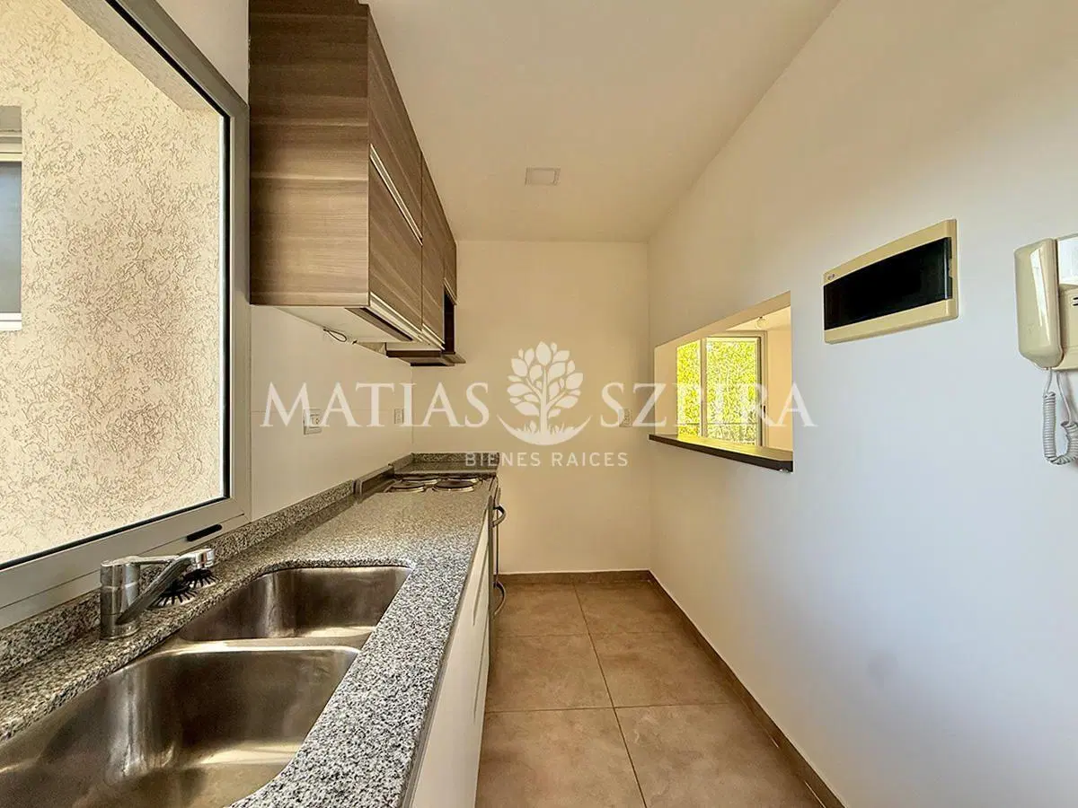 Venta de Departamento 3 AMBIENTES en Ituzaingó 3