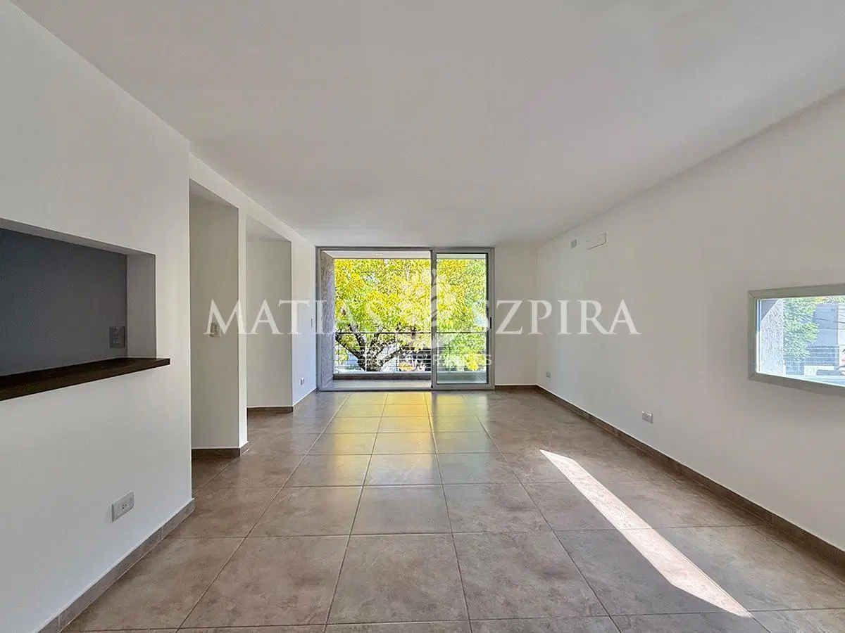 Venta de Departamento 3 AMBIENTES en Ituzaingó 2