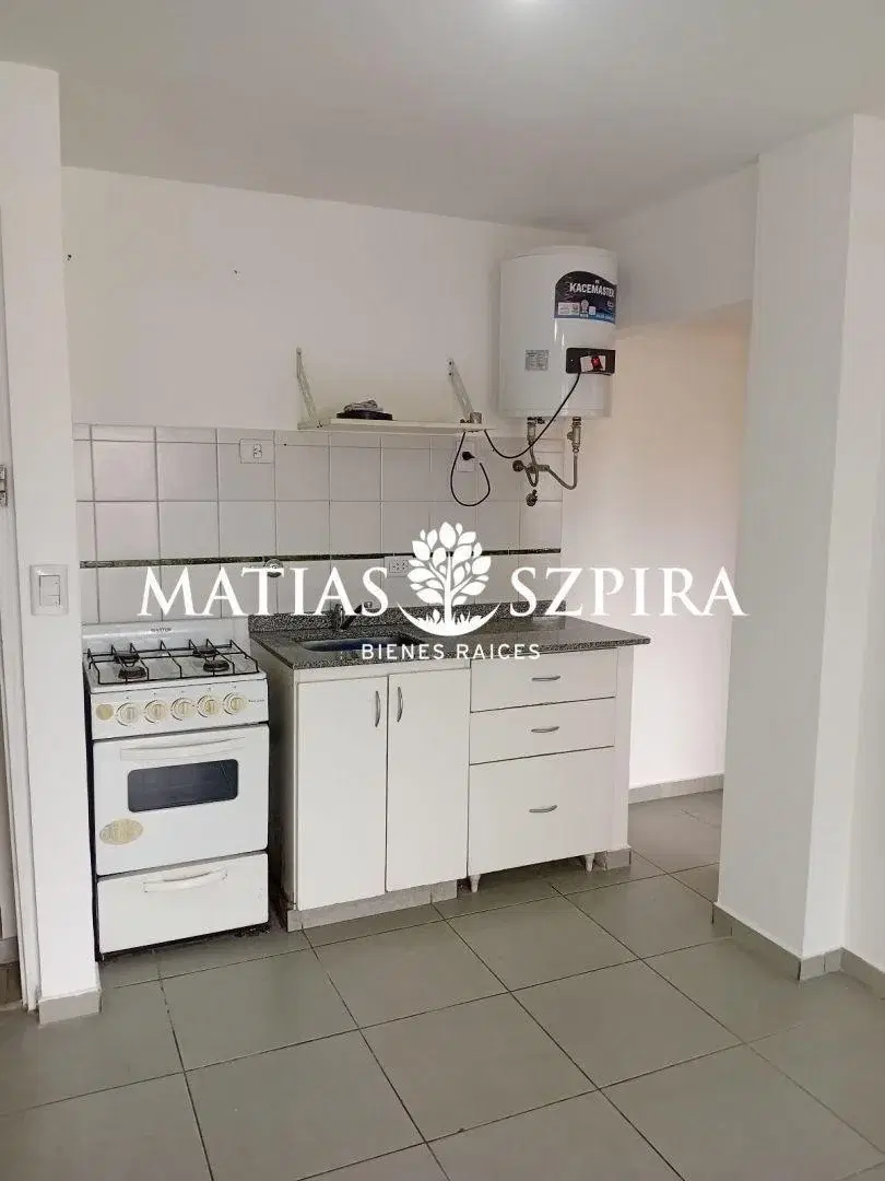 Departamento 2 ambientes. | PRESIDENTE PERON 1400 4