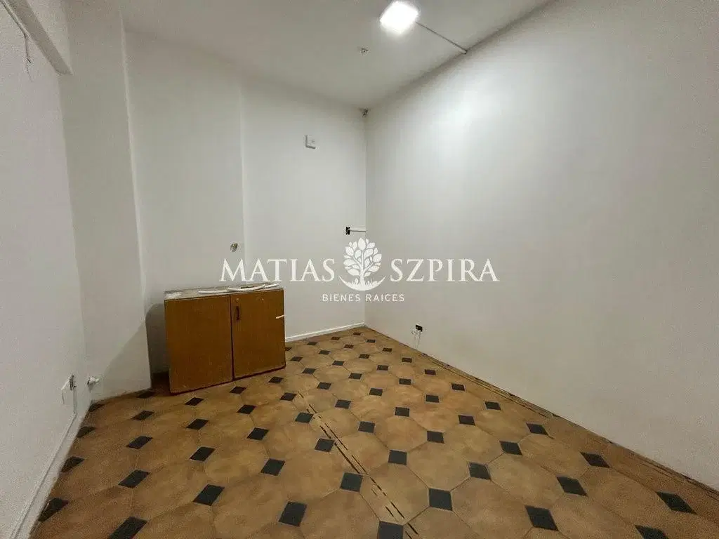 Venta de Oficina 6 Ambientes en Balvanera, Capital Federal. 2
