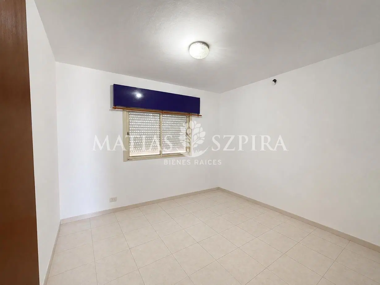 Casa en venta 3 amplios ambientes mas altillo en Ituzaingó Sur 1