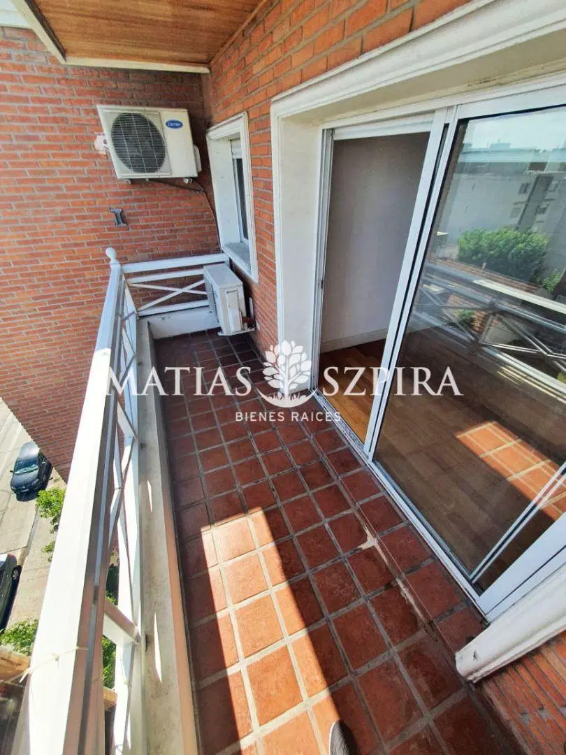 Excelente semipiso de 3 ambientes en Castelar Norte 5